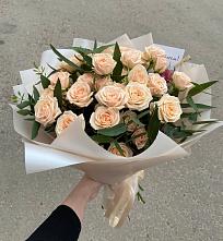 Букет Кремовые розы Латте в Сурское